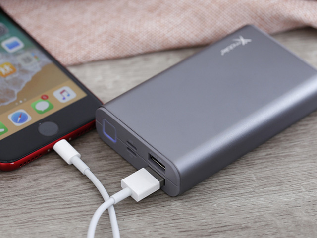 [Giải Đáp] Dùng sạc dự phòng có bị chai pin không?