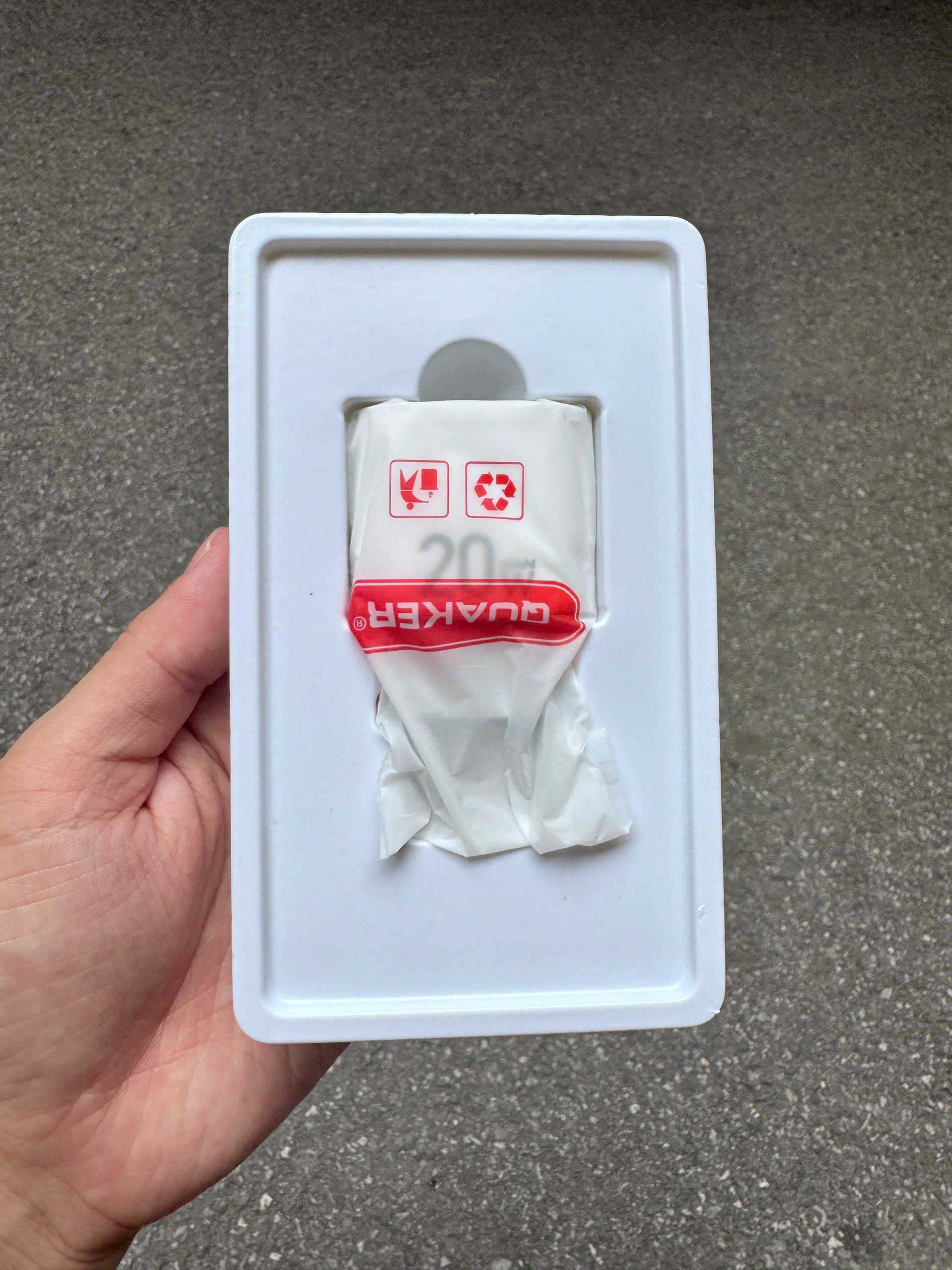 Củ sạc Quaker H12