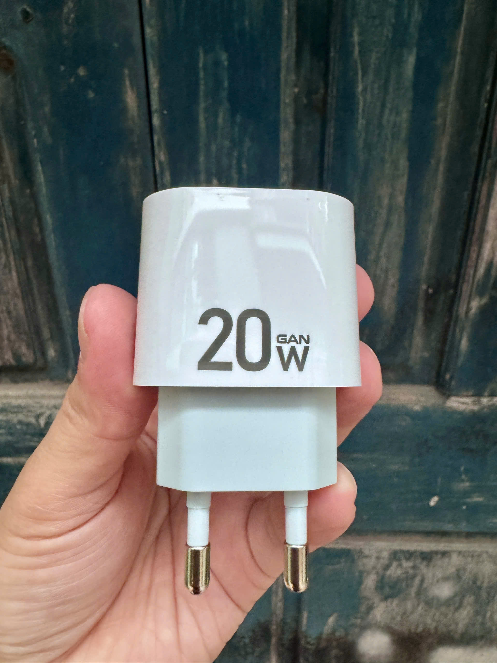 Củ sạc Quaker H17